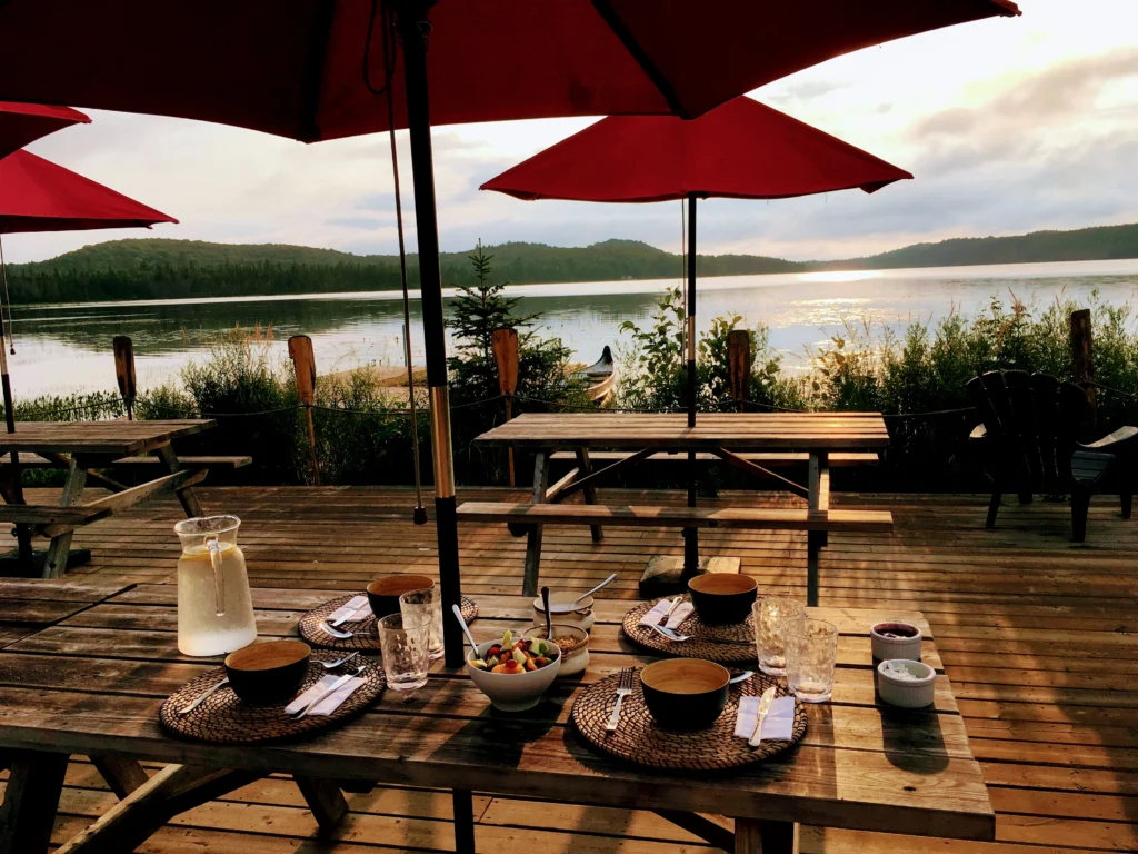 Patio Voyageur Quest